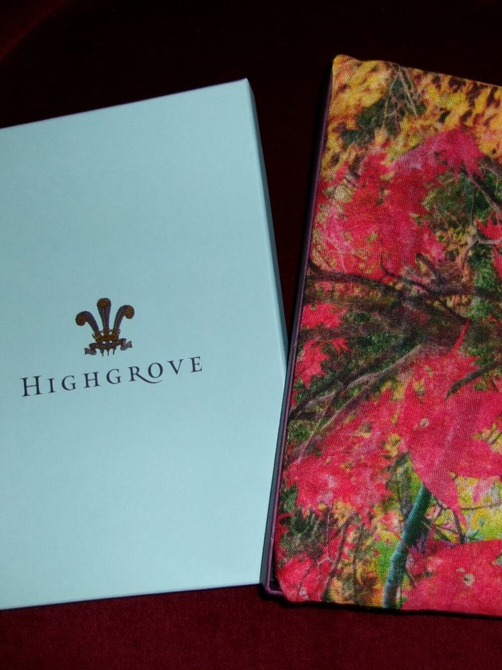 Highgrove royalty collectible luxe silk blend autumn pastoral scarf / shawl